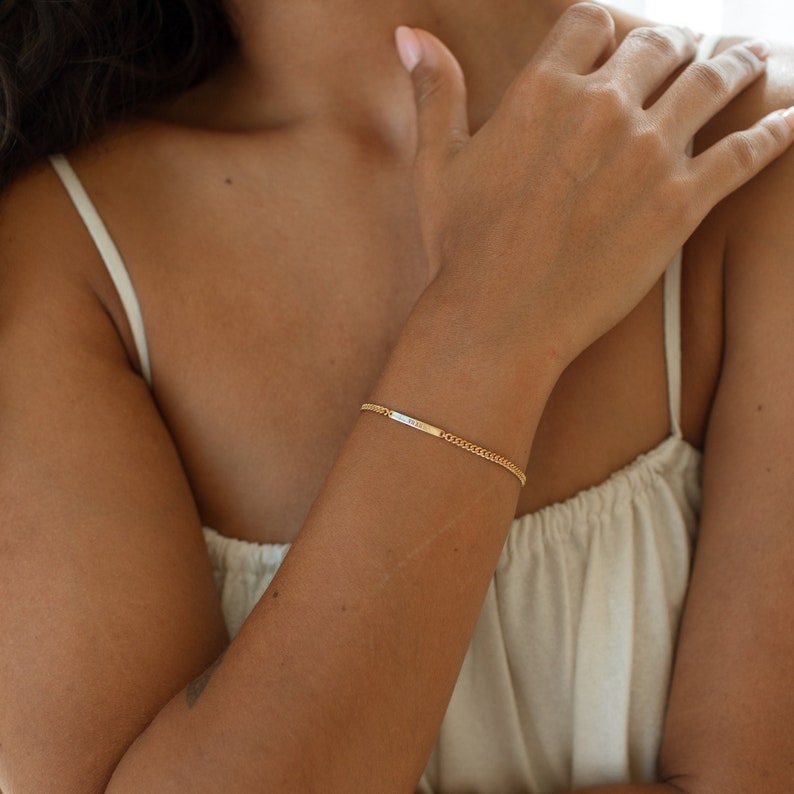 ALL - Customizable Name Design Light Luxury Style Bracelet