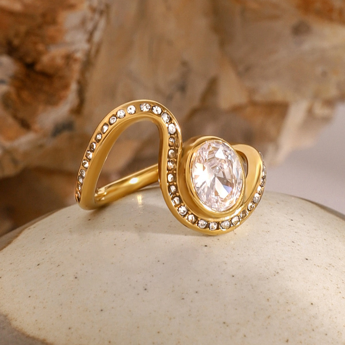 18K gold geometric gemstone design high-end ring-Luxore