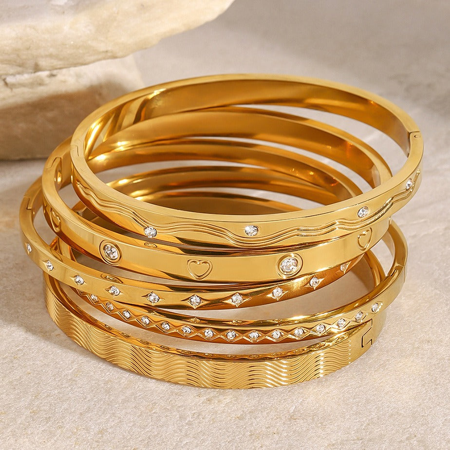 18K gold geometric texture with diamond-studded design unique high-end bracelet-Luxore