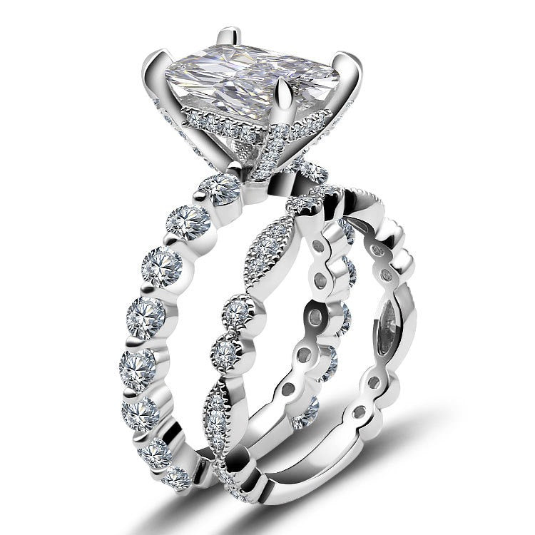 Diamond-studded luxury ring-Luxore