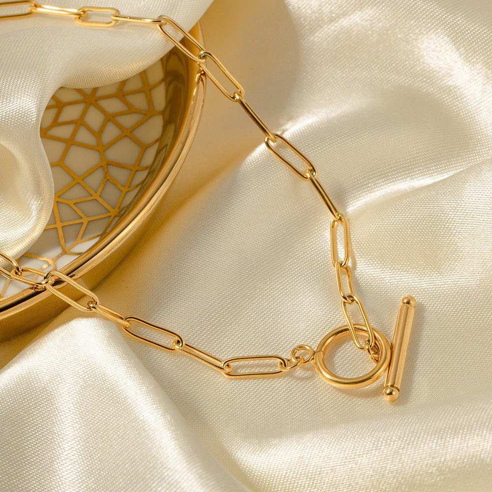 Modern Paperclip Chain Necklace with Gold Plating-Luxore