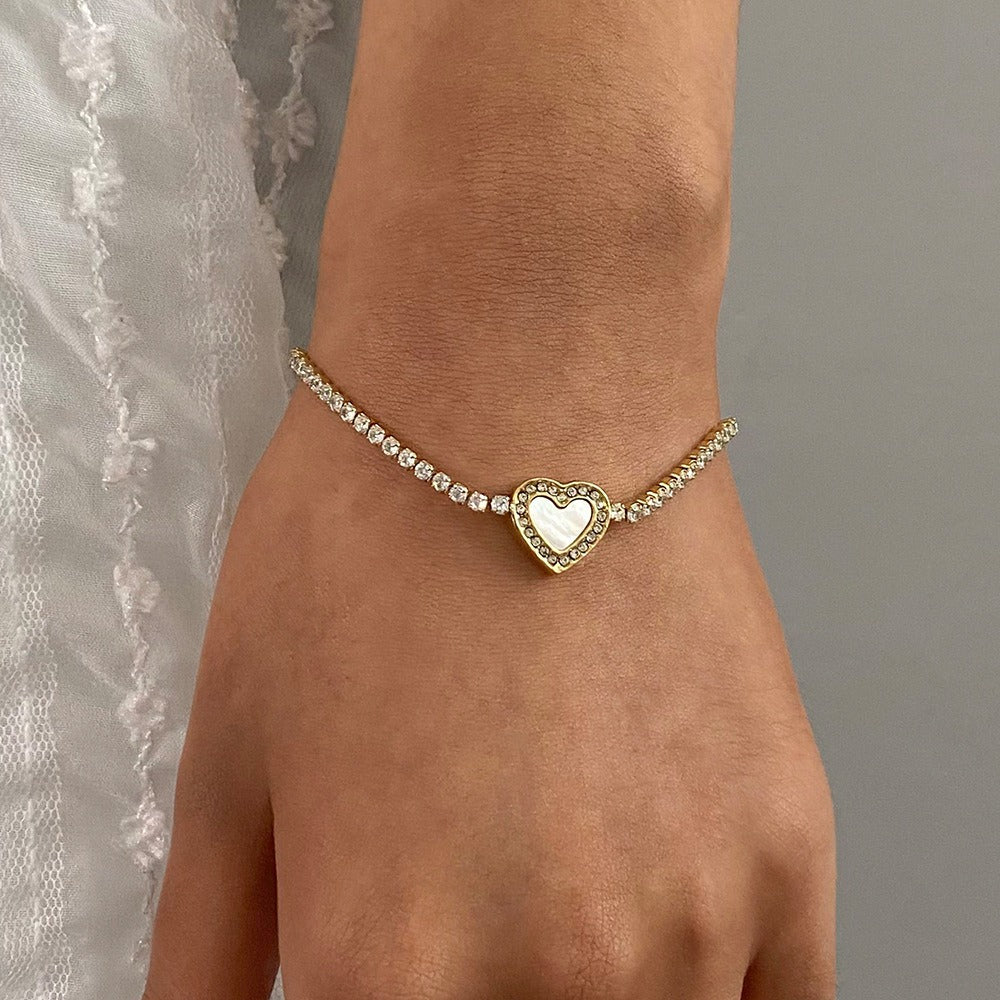 18K gold heart-shaped bracelet with diamond design, light luxury and noble-Luxore