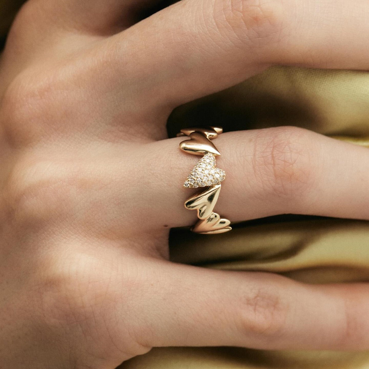 18K gold geometric heart-shaped diamond-studded unique design high-end ring-Luxore