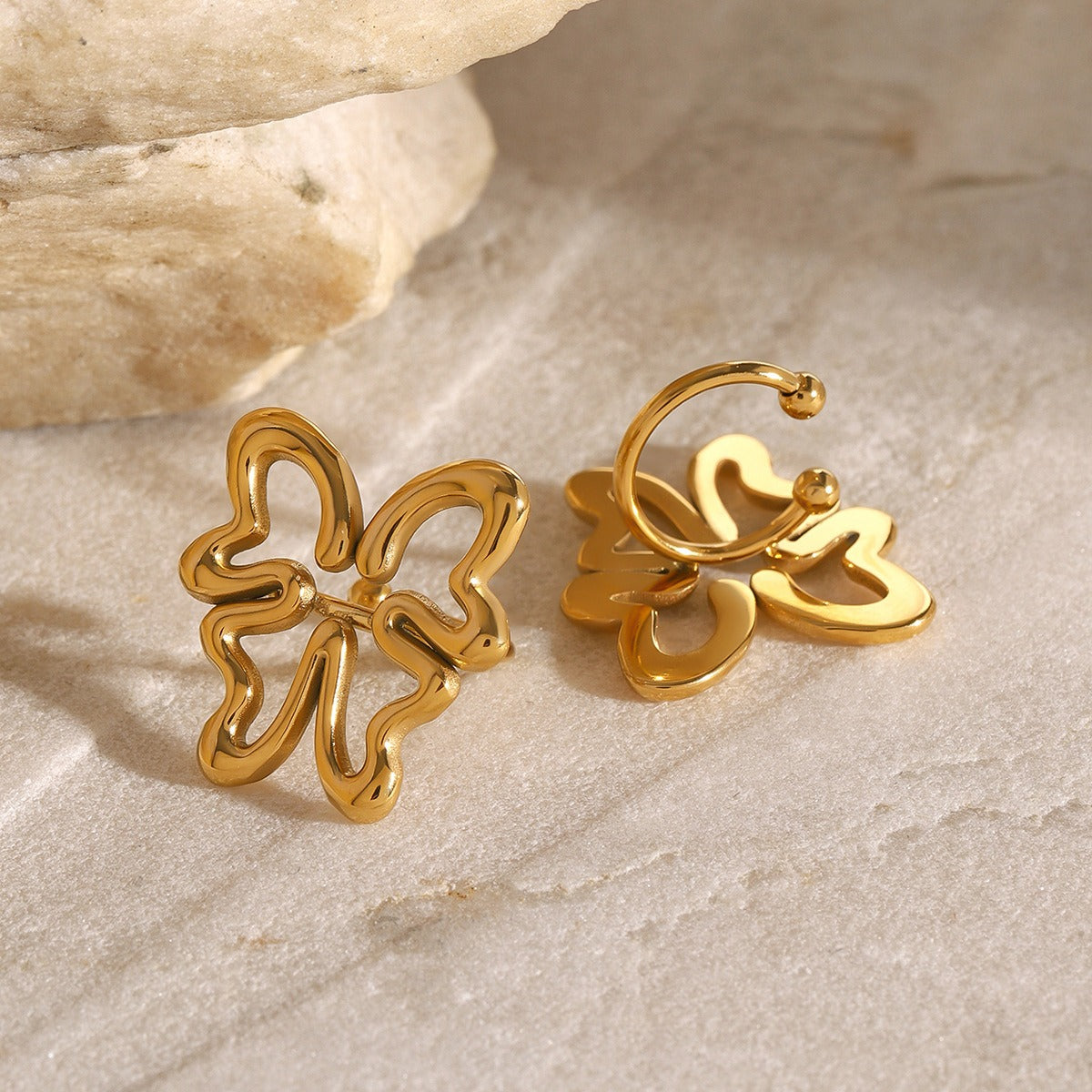 18K gold hollow butterfly design high-end earrings-Luxore