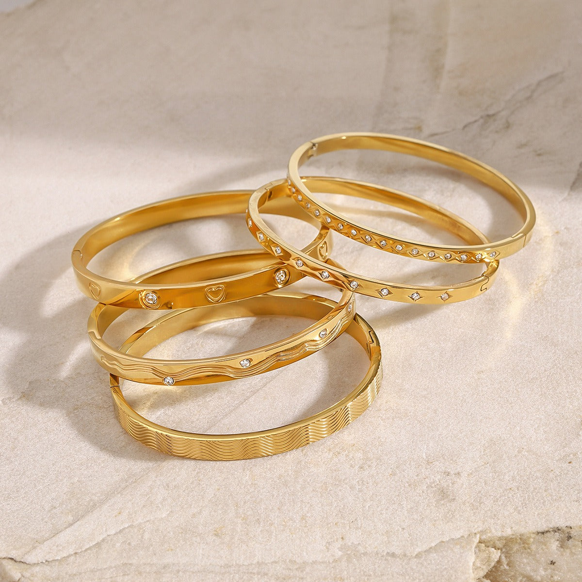 18K gold geometric texture with diamond-studded design unique high-end bracelet-Luxore