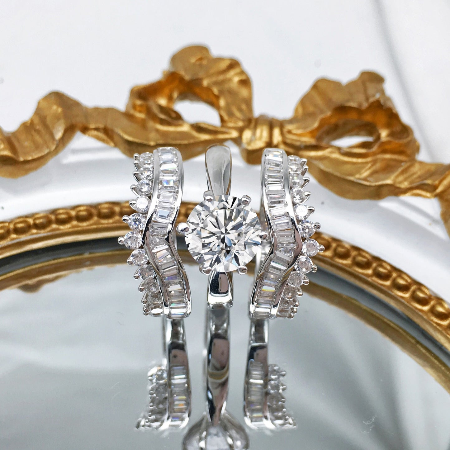 A set of three dazzling rings inlaid with gemstones-Luxore
