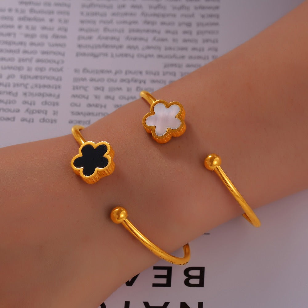 18K gold exquisite fashion five-leaf clover design simple style bracelet-Luxore