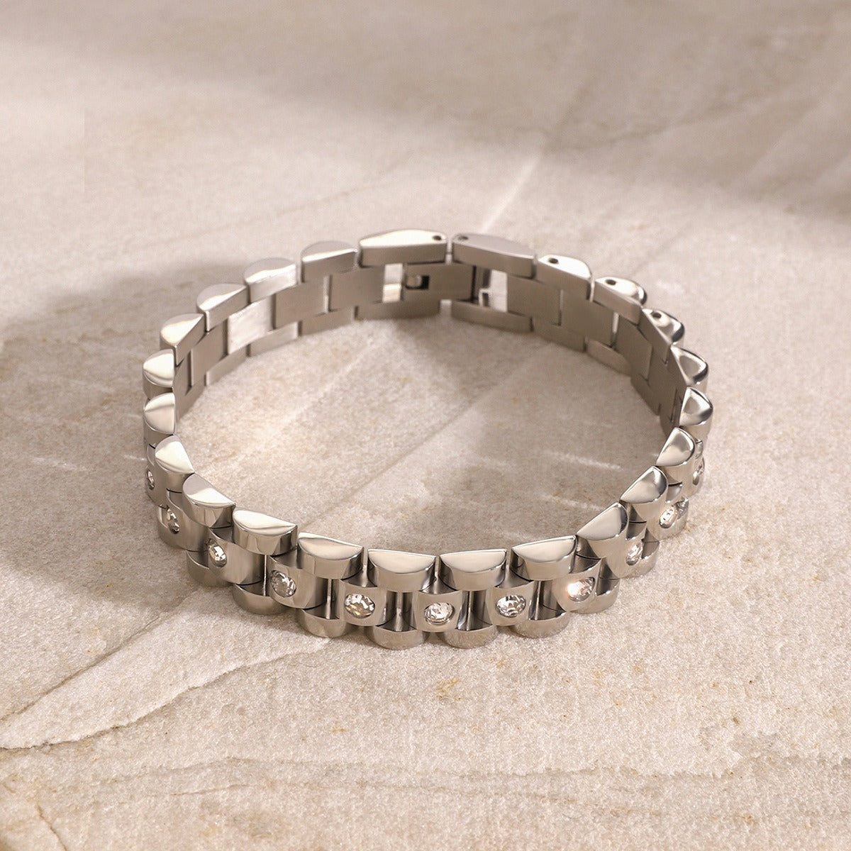 Watchband-shaped diamond-studded luxury bracelet-Luxore