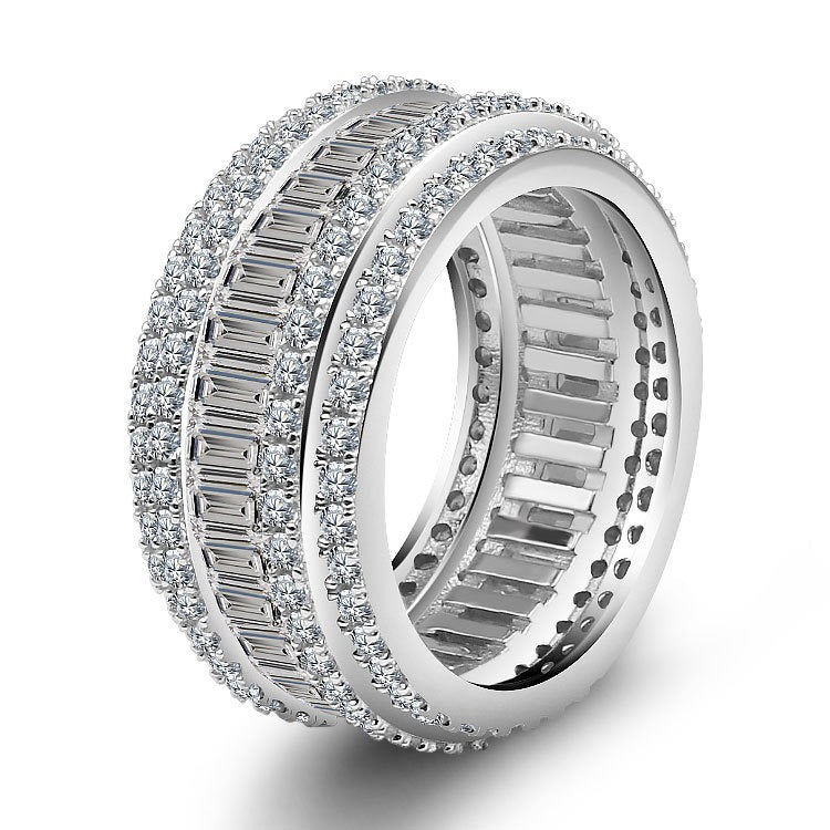 Donut-shaped diamond-studded ring with exquisite design-Luxore