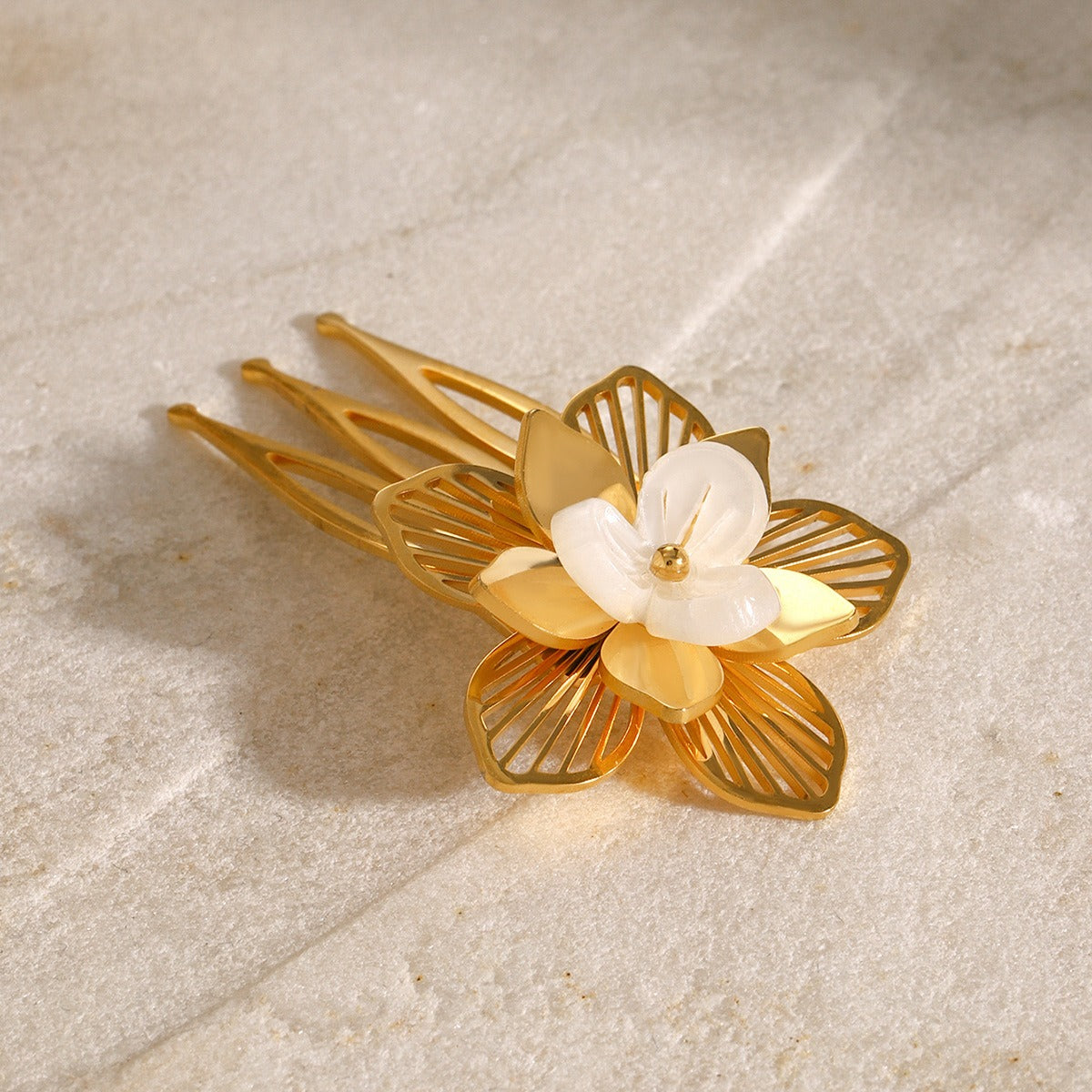 18K gold flower shape with hollow design light luxury noble hair accessories-Luxore
