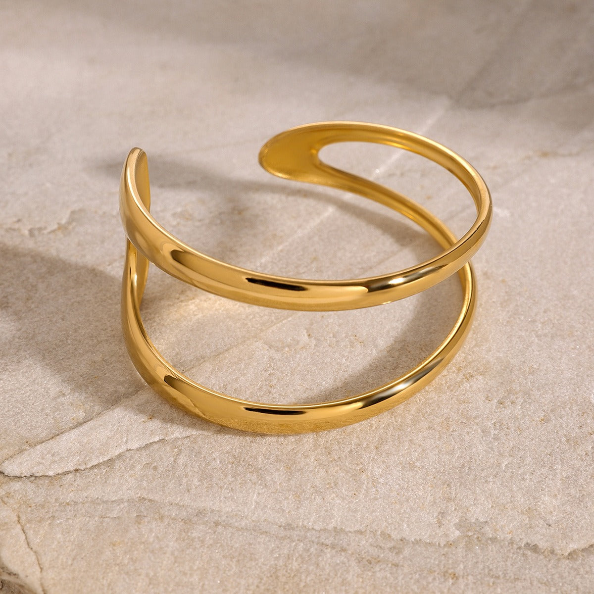 18K gold geometric hollow design unique simple bracelet-Luxore