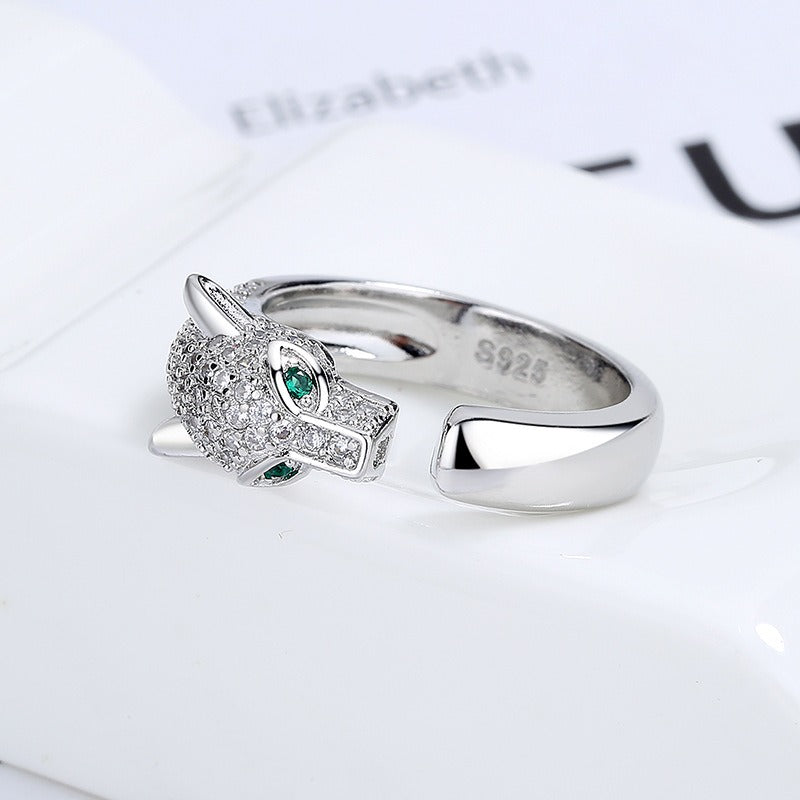 Panther head inlaid with diamonds exquisite design noble ring-Luxore