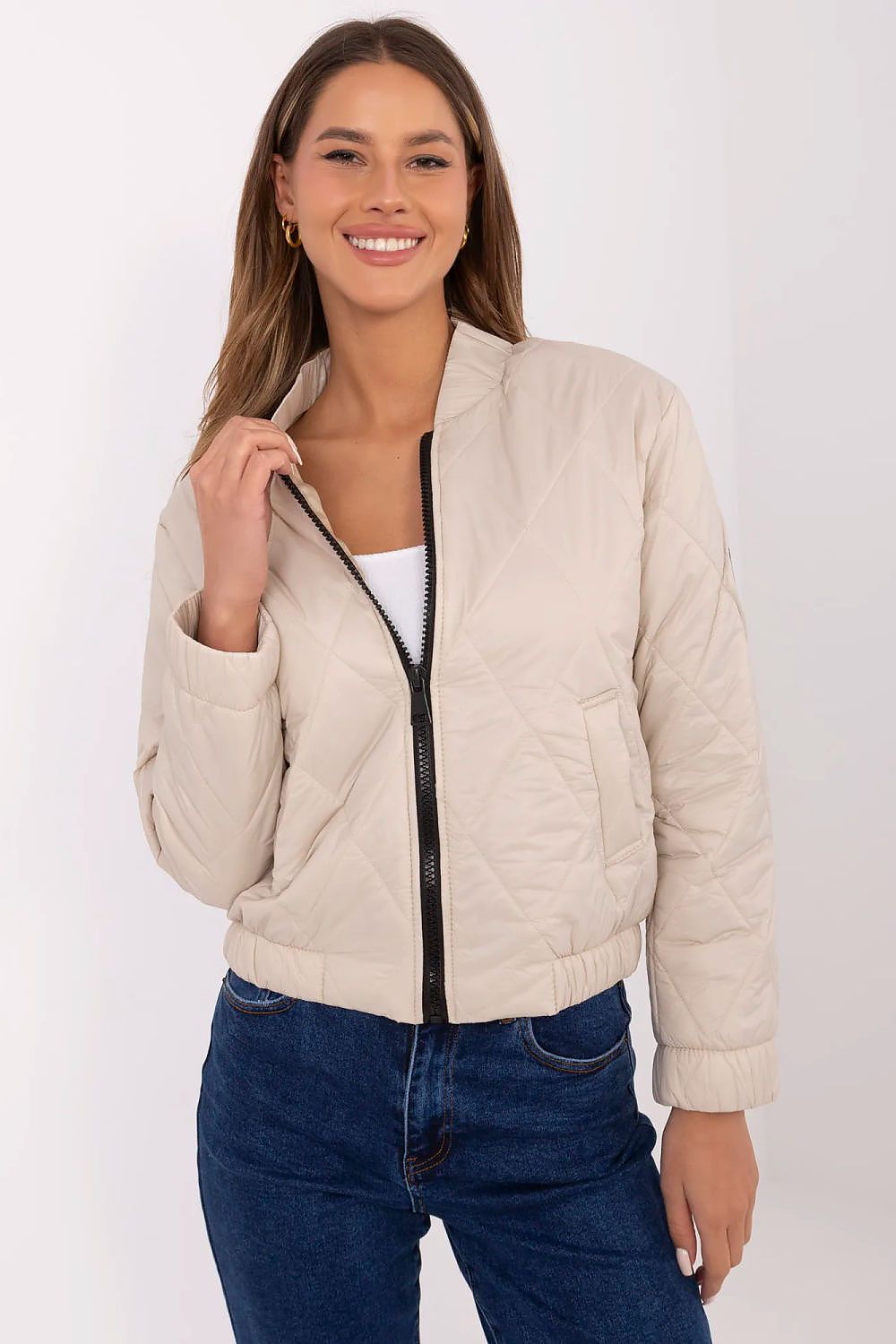 Jacket - Women's Quilted Bomber Jacket – Stylish & Practical