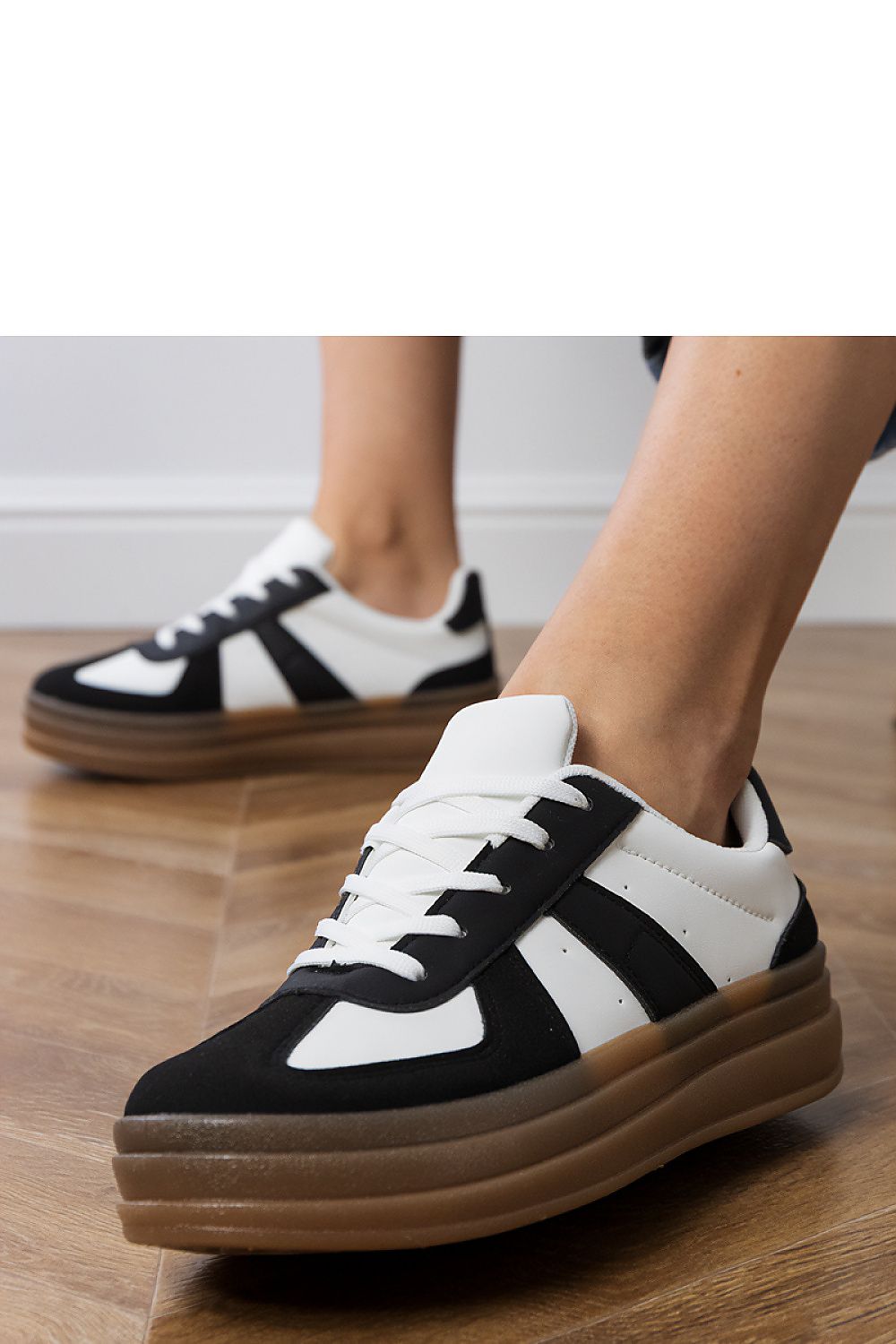Women's Footwear - Sport Shoes