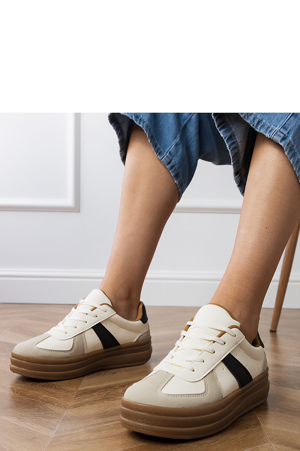 Women's Footwear - Sport Shoes