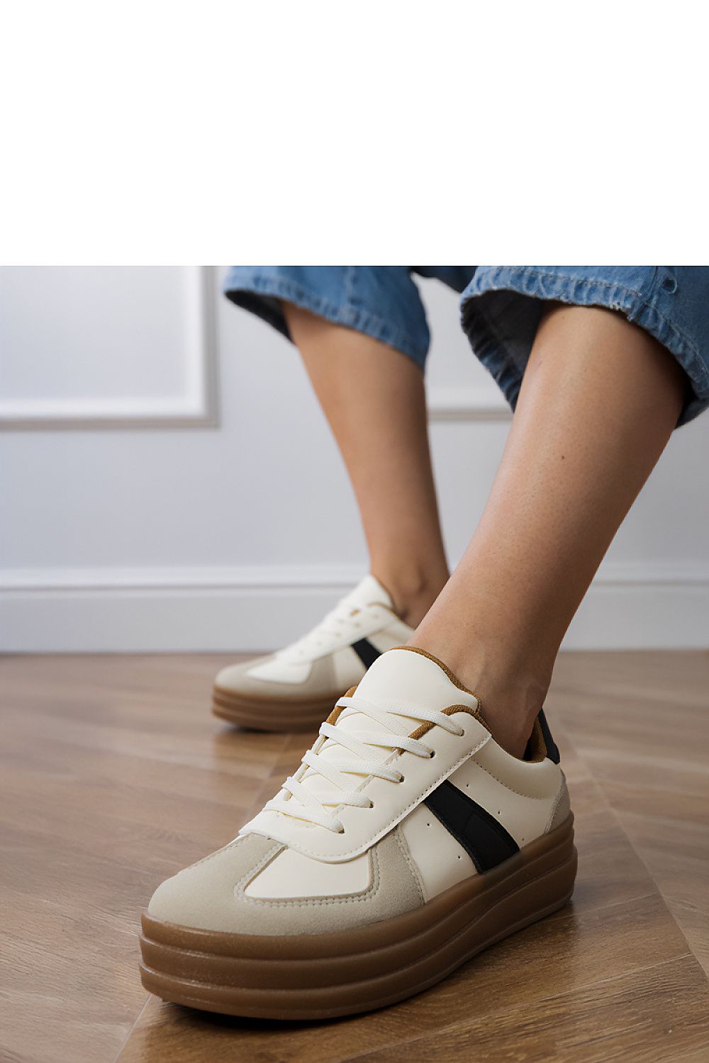 Women's Footwear - Sport Shoes