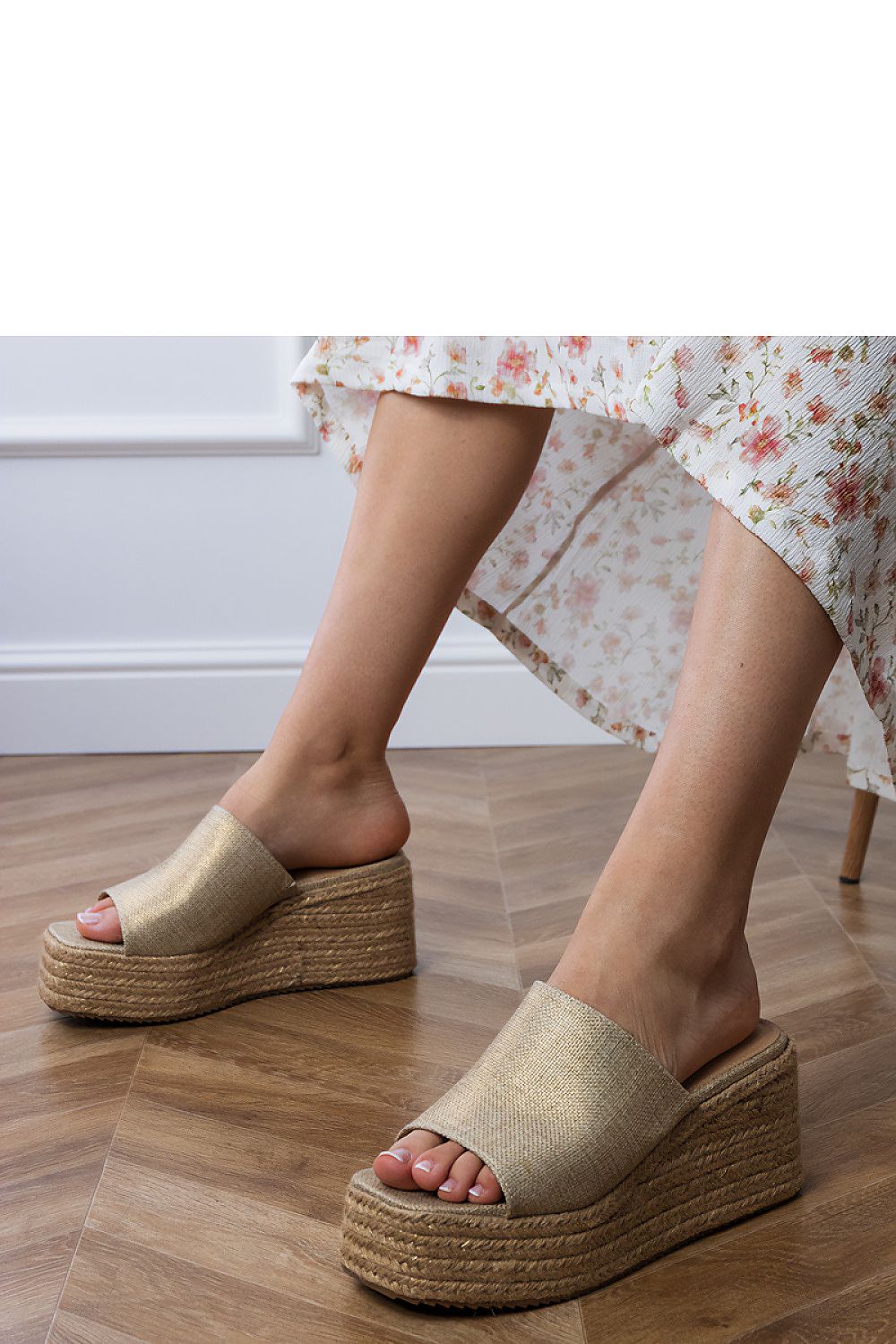 Women's Footwear - Flip-flops