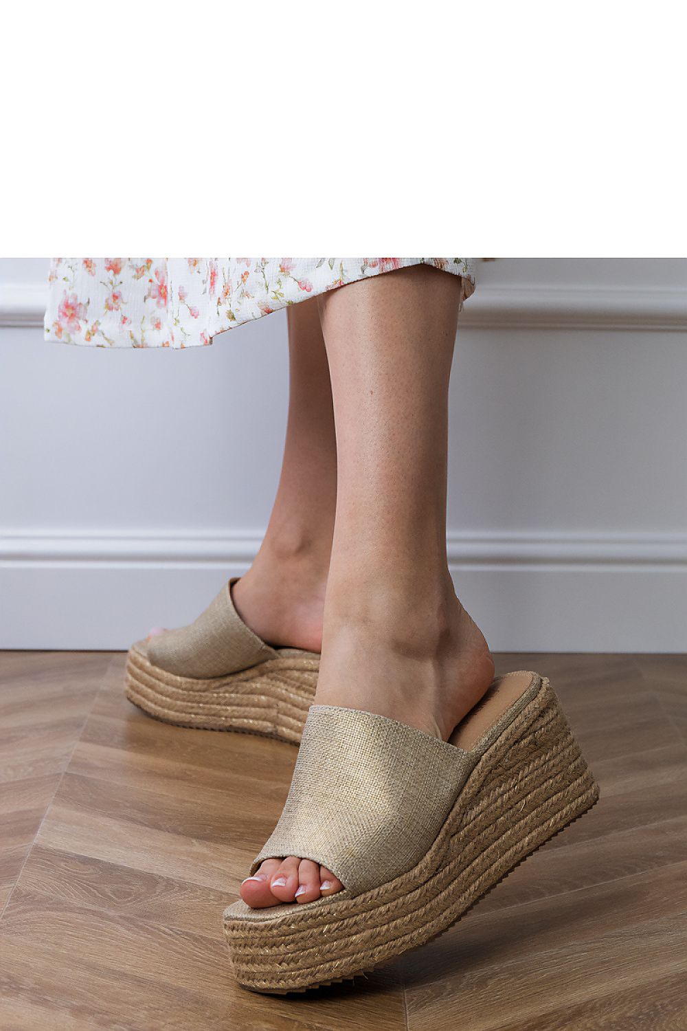 Women's Footwear - Flip-flops