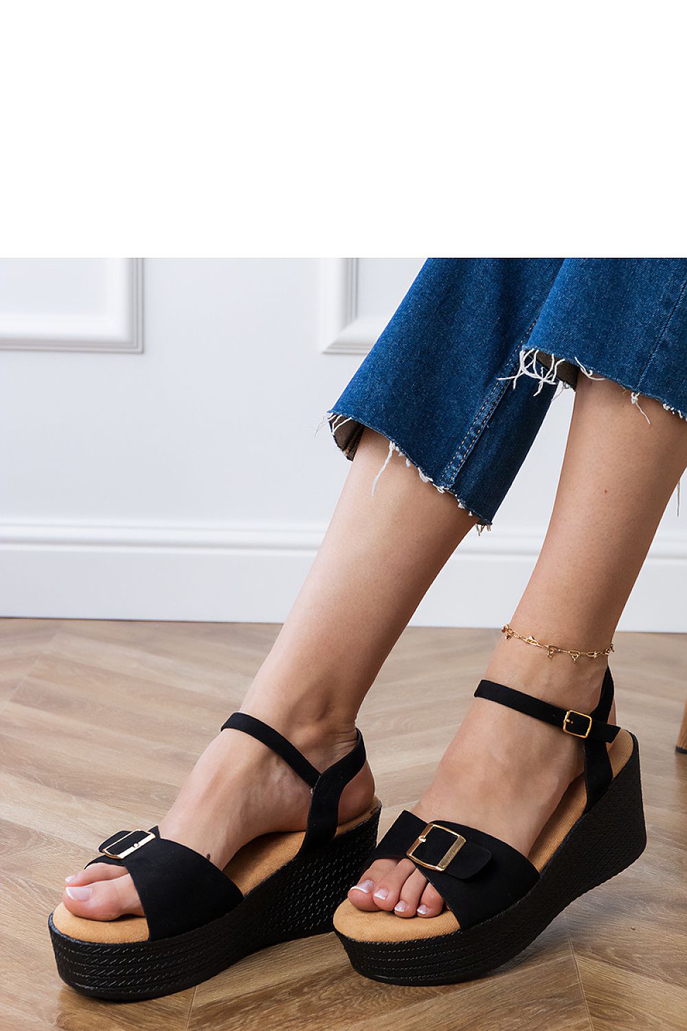 Women's Footwear - Buskin