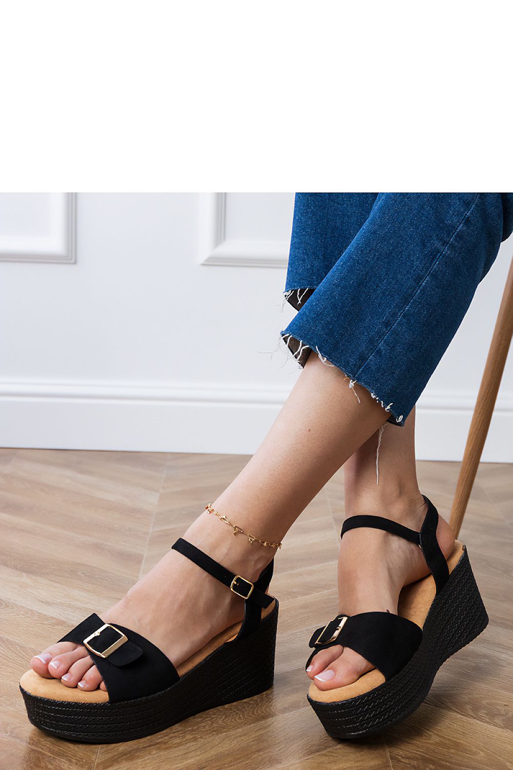 Women's Footwear - Buskin