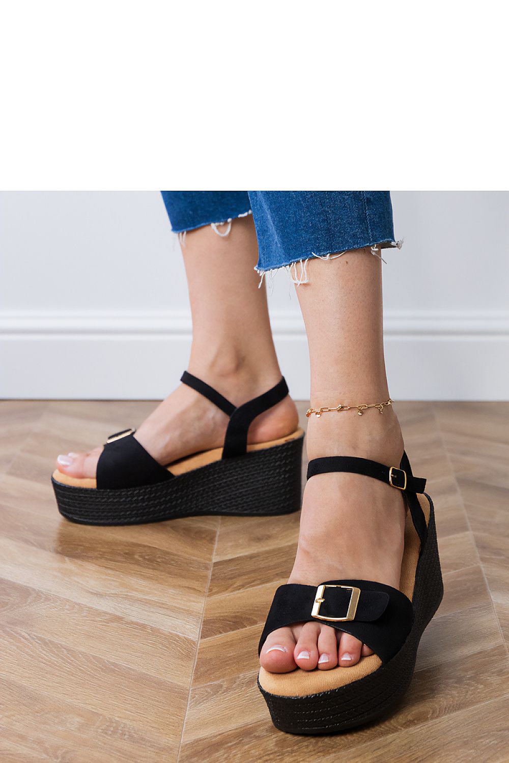 Women's Footwear - Buskin