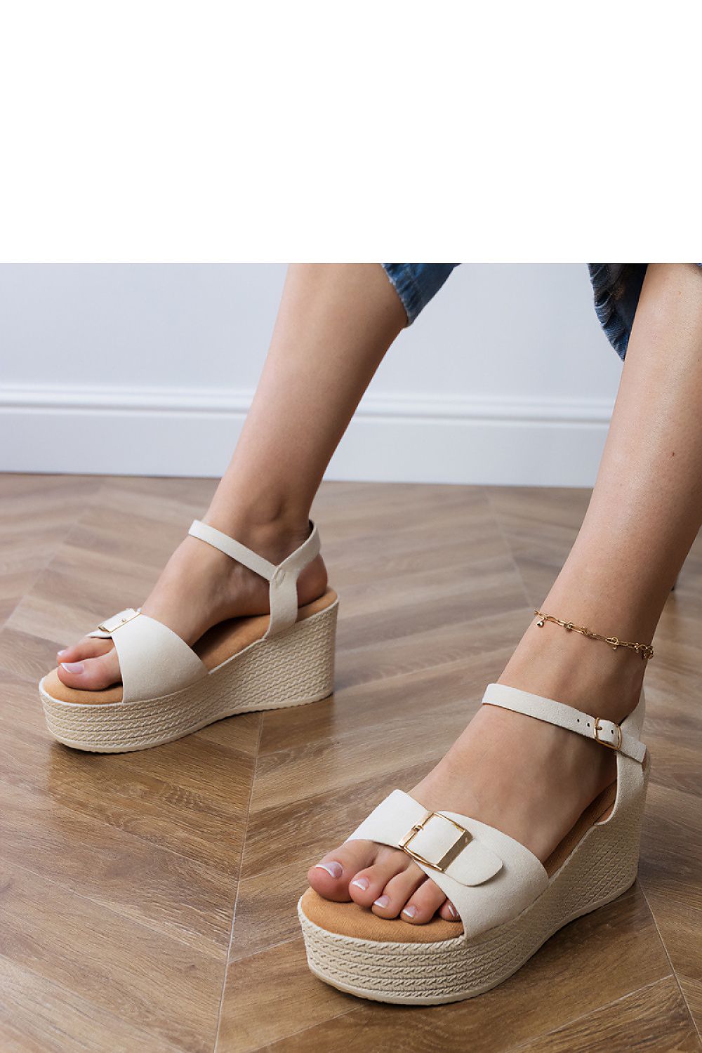 Women's Footwear - Buskin