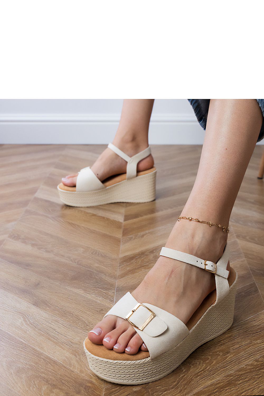 Women's Footwear - Buskin