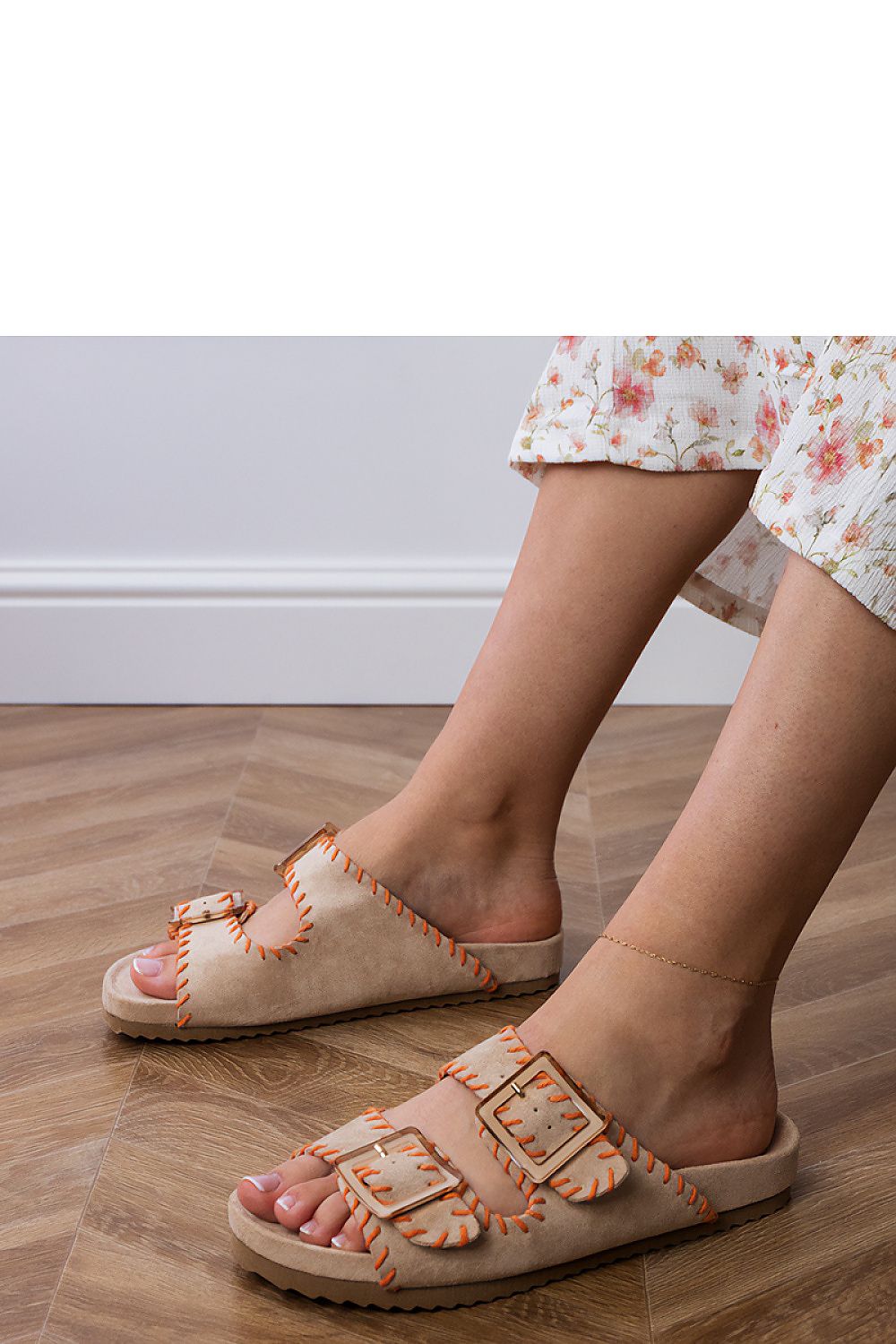 Women's Footwear - Flip-flops