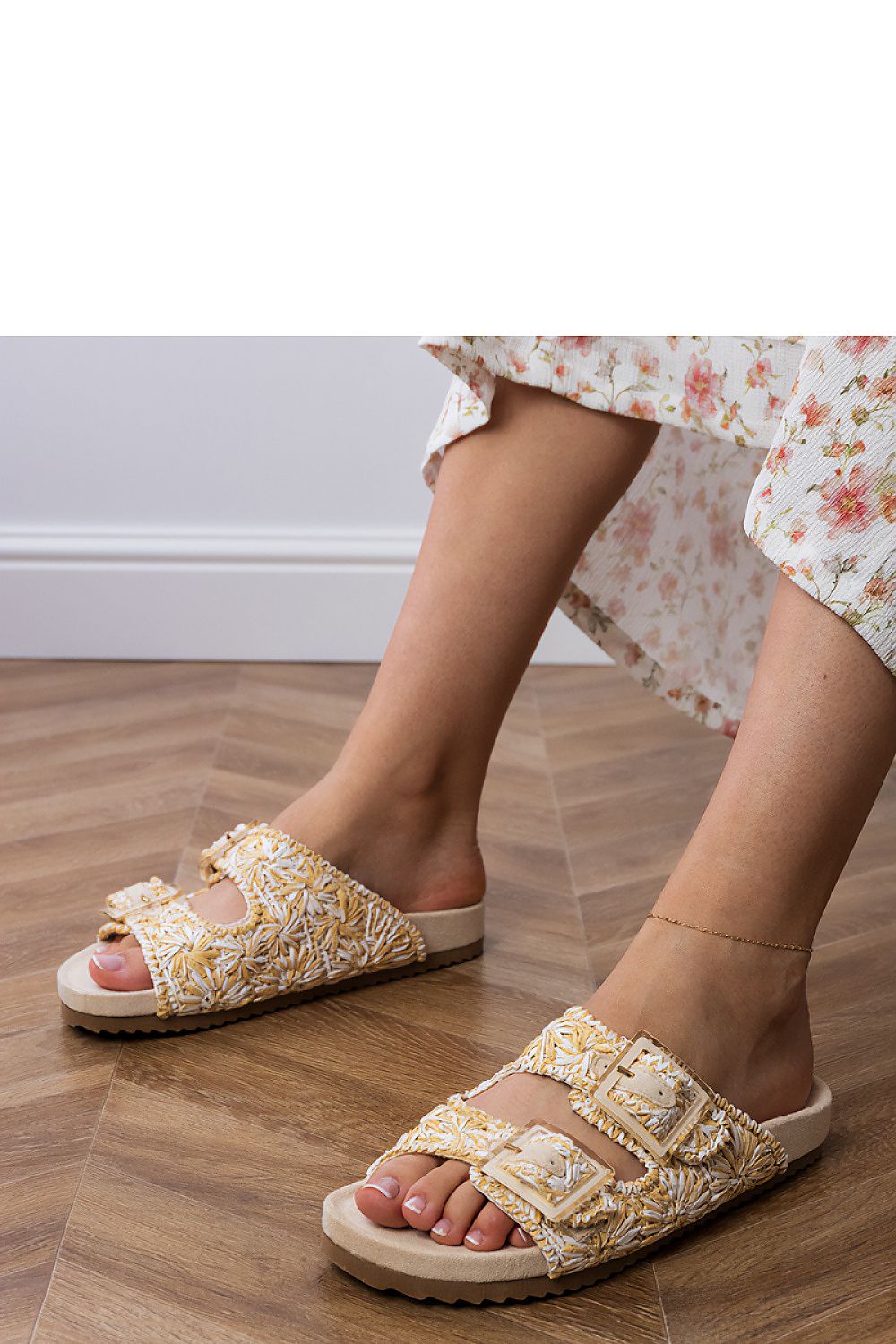 Women's Footwear - Flip-flops