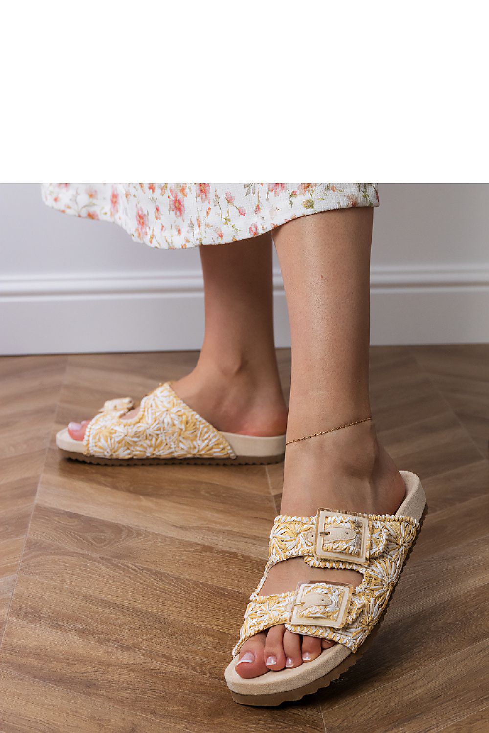 Women's Footwear - Flip-flops