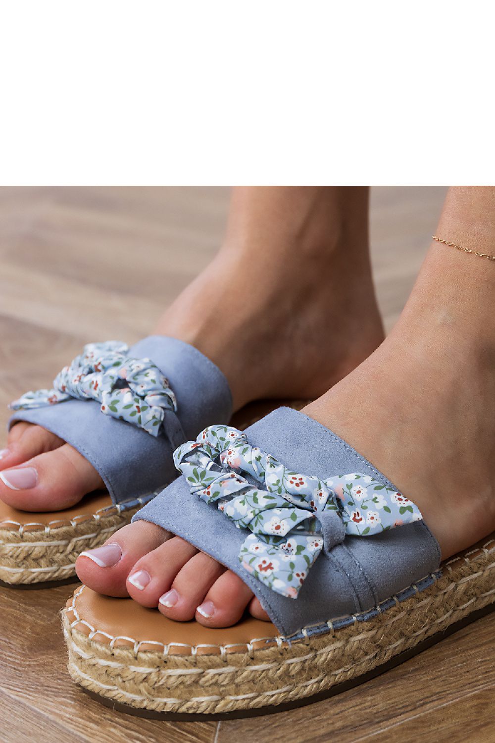 Women's Footwear - Flip-flops