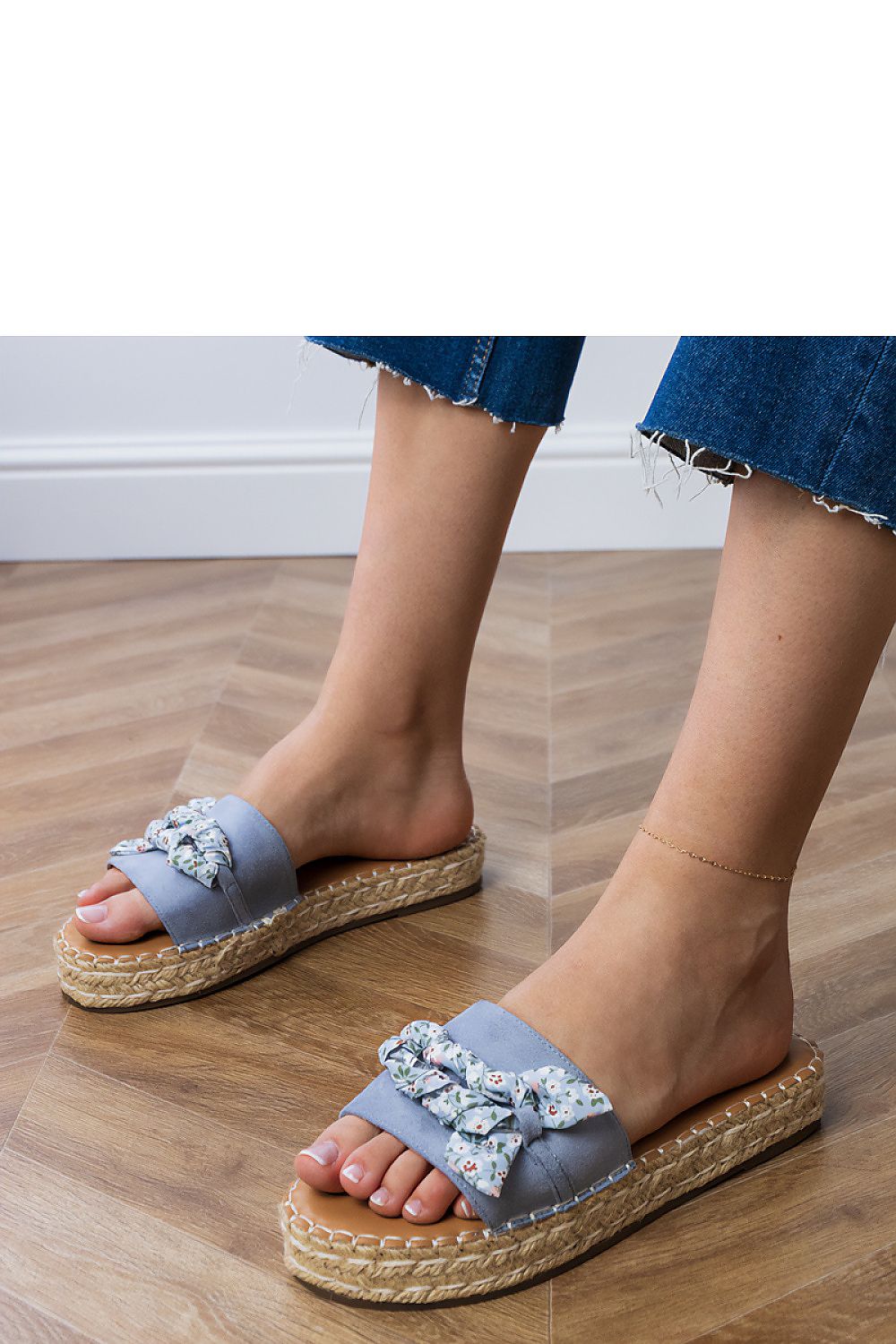Women's Footwear - Flip-flops