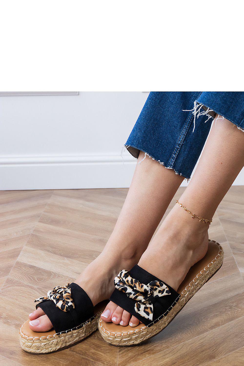 Women's Footwear - Flip-flops