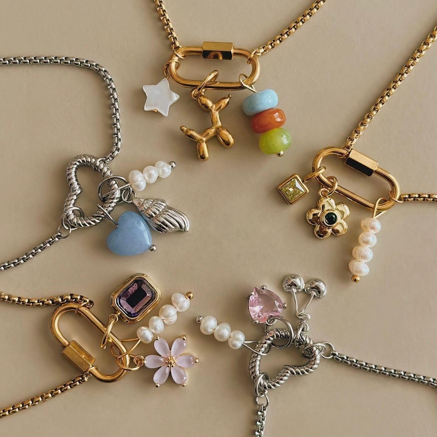 18K gold heart with hollow star-shaped inlaid gemstone design high-end unique necklace-Luxore