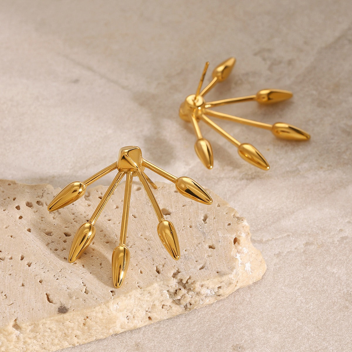 18K gold geometric shape with line design exaggerated personality earrings-Luxore