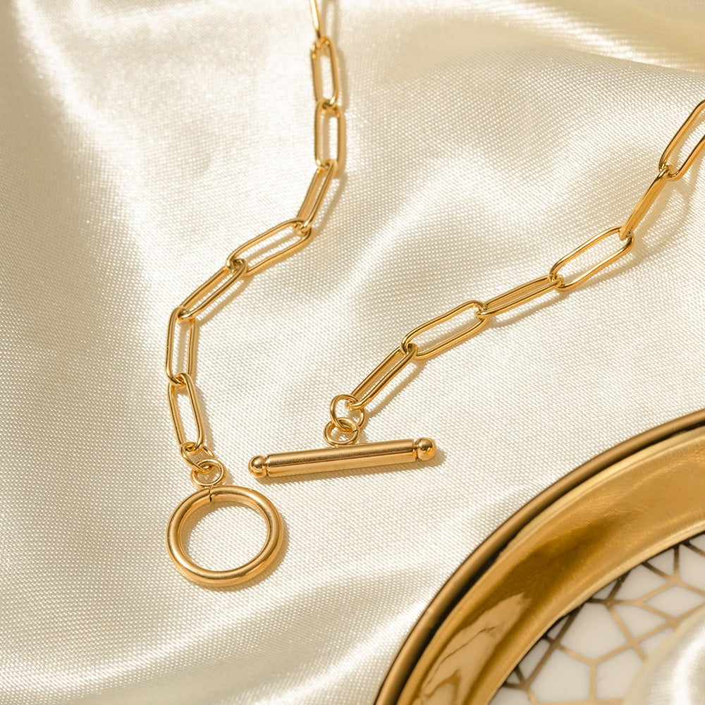 Modern Paperclip Chain Necklace with Gold Plating-Luxore