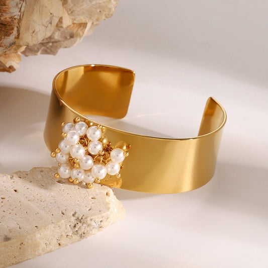 18K gold wide face with pearl design light luxury high-end bracelet-Luxore