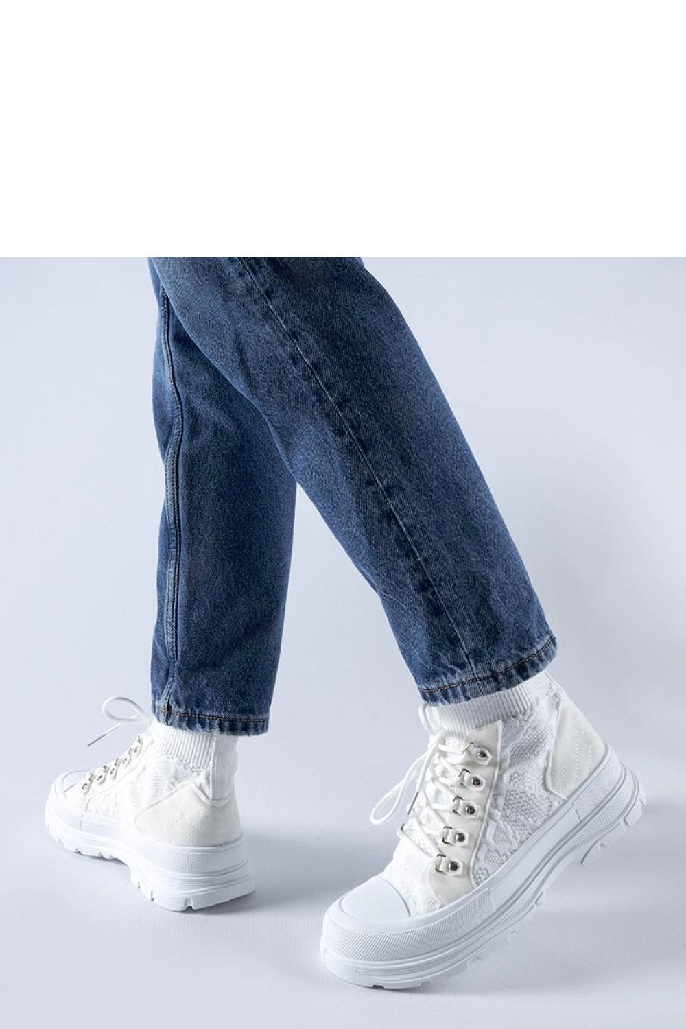 Sneakers model 207610 Solea-Luxore