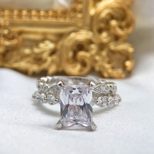 Diamond-studded luxury ring-Luxore