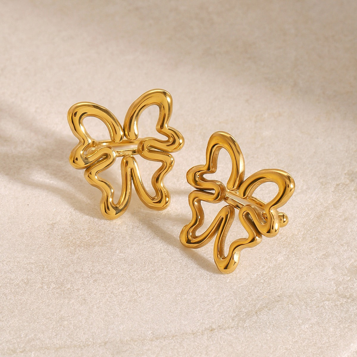 18K gold hollow butterfly design high-end earrings-Luxore