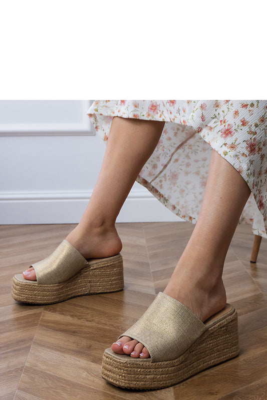 Women's Footwear - Flip-flops